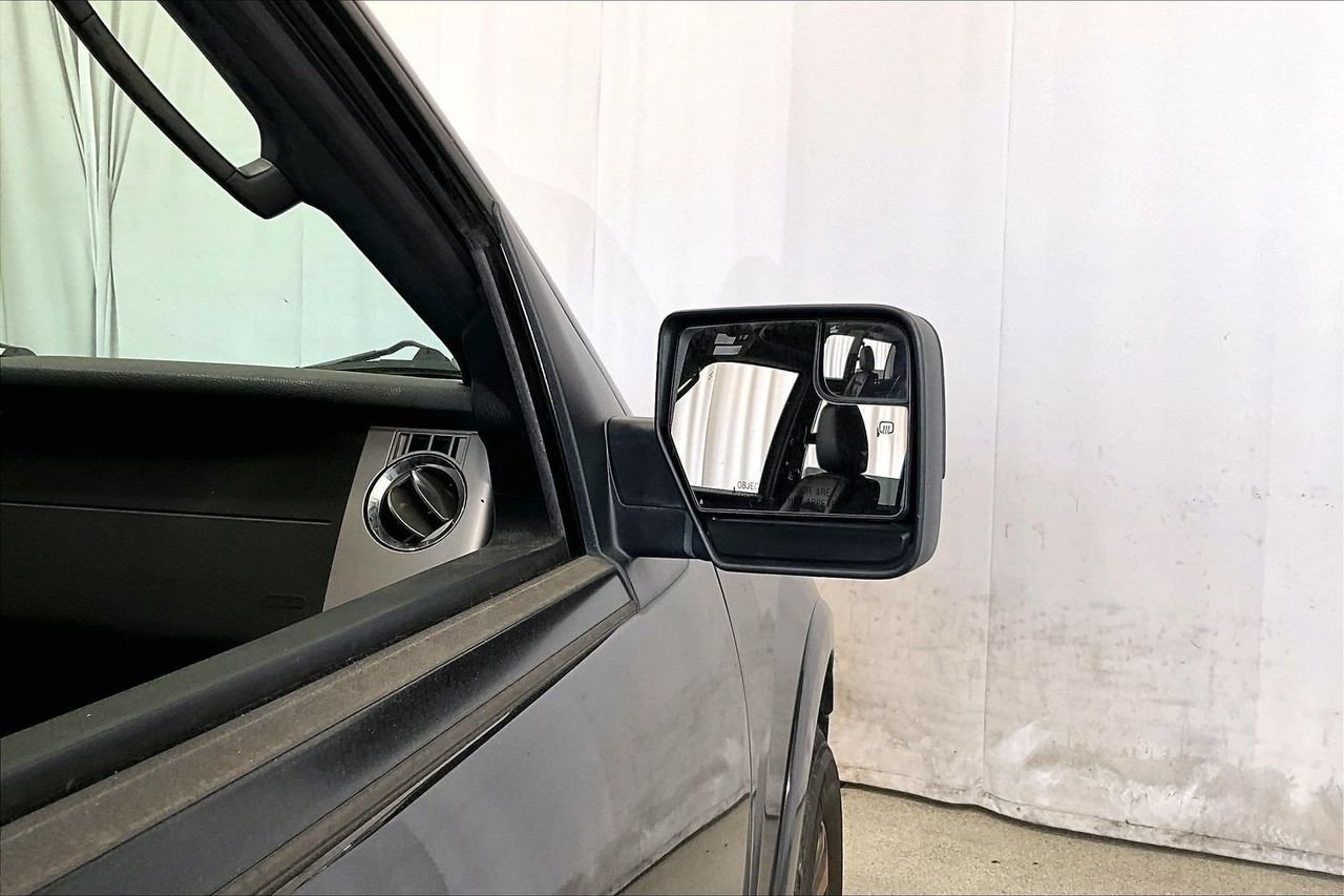 Used 2016 Ford Expedition XLT RWD image 11