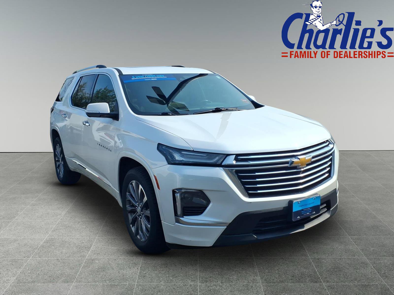 Used 2023 Chevrolet Traverse Premier AWD/4WD image 3