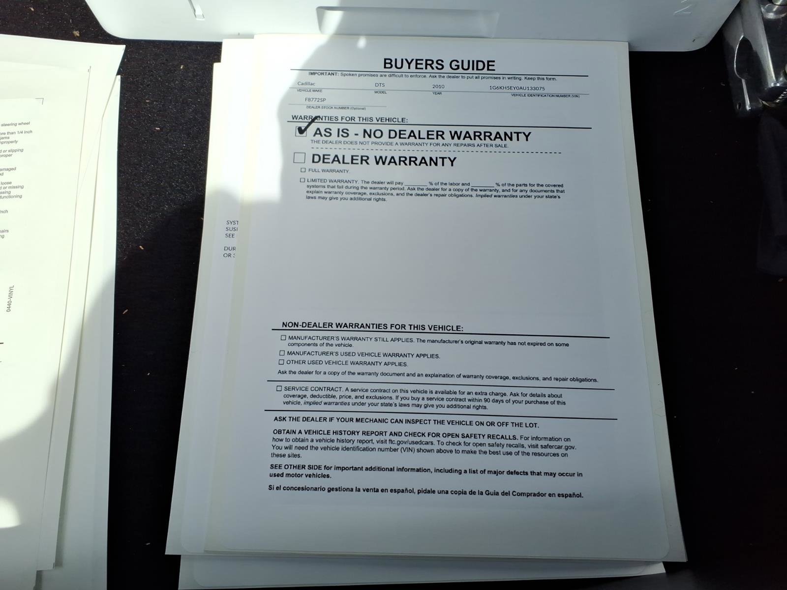 Used 2010 Cadillac DTS Premium image 35