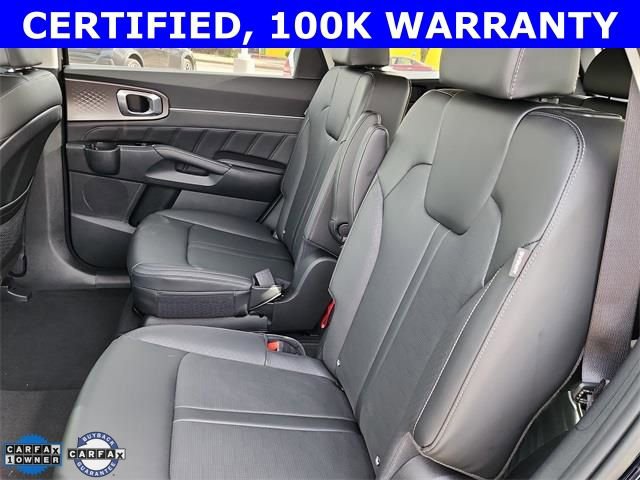 Certified 2025 Kia Sorento SX image 15