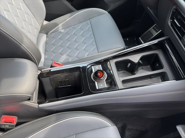 New 2026 Volkswagen Tiguan SEL R-Line AWD/4WD image 38