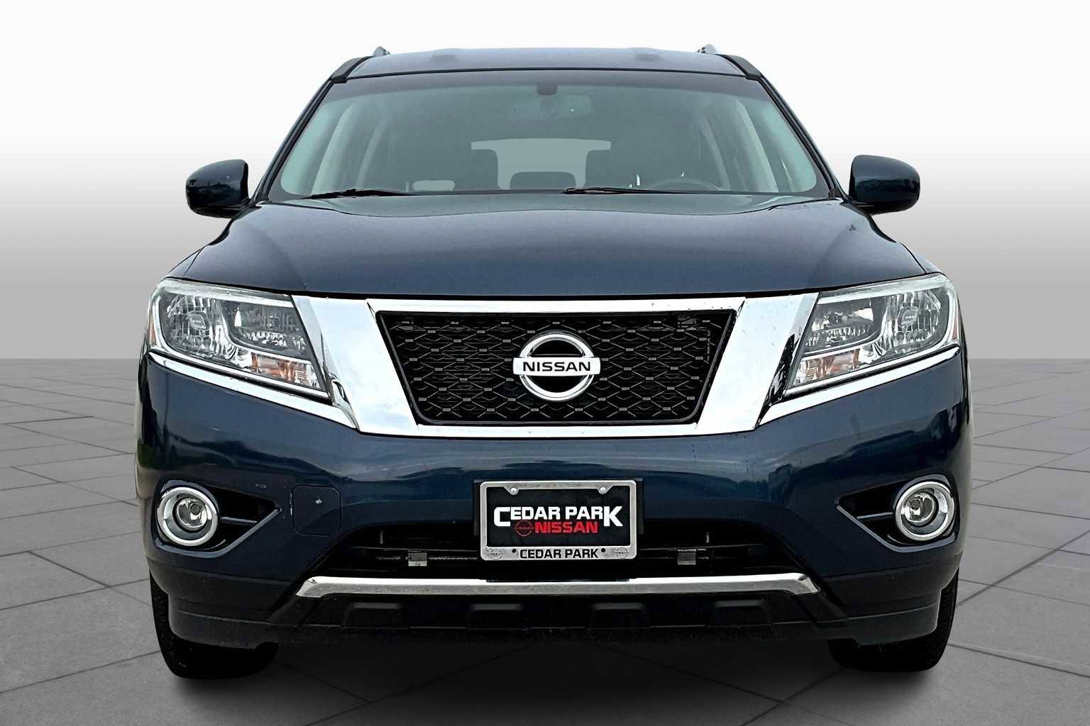 Used 2013 Nissan Pathfinder SL FWD image 4