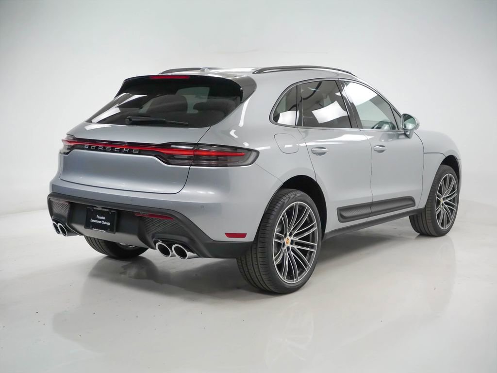 Used 2026 Porsche Macan image 10