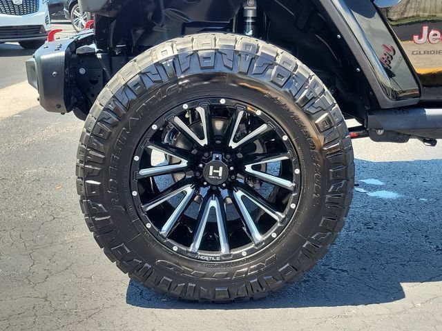 Used 2023 Jeep Gladiator Rubicon w/ LED Lighting Group AWD/4WD image 8