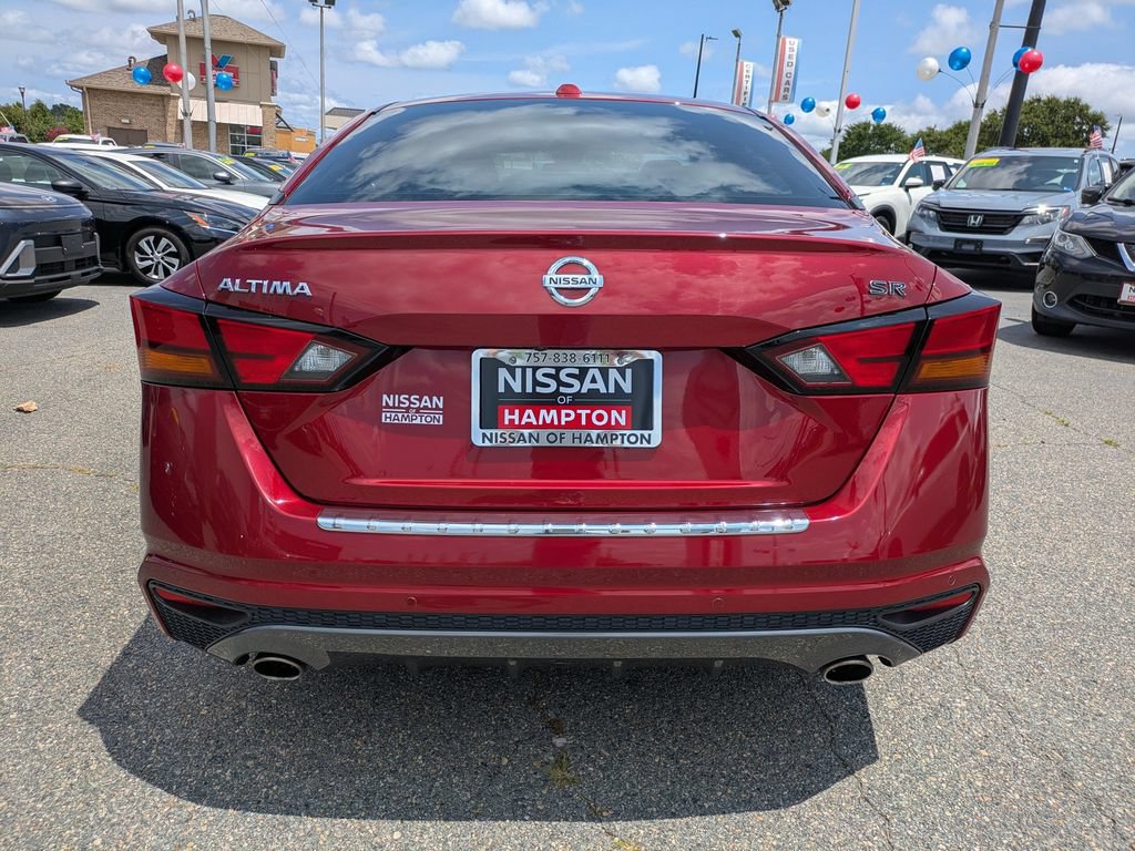 Certified 2021 Nissan Altima 2.5 SR w/ SR Premium Package FWD image 5