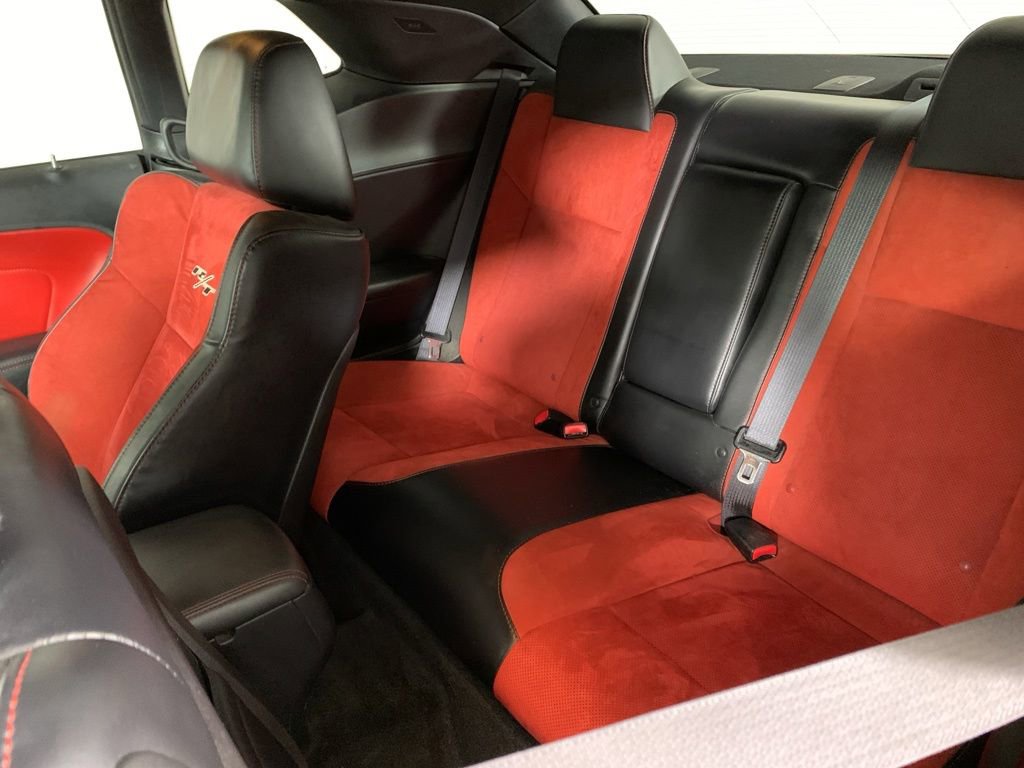 Used 2015 Dodge Challenger R/T Plus RWD image 27