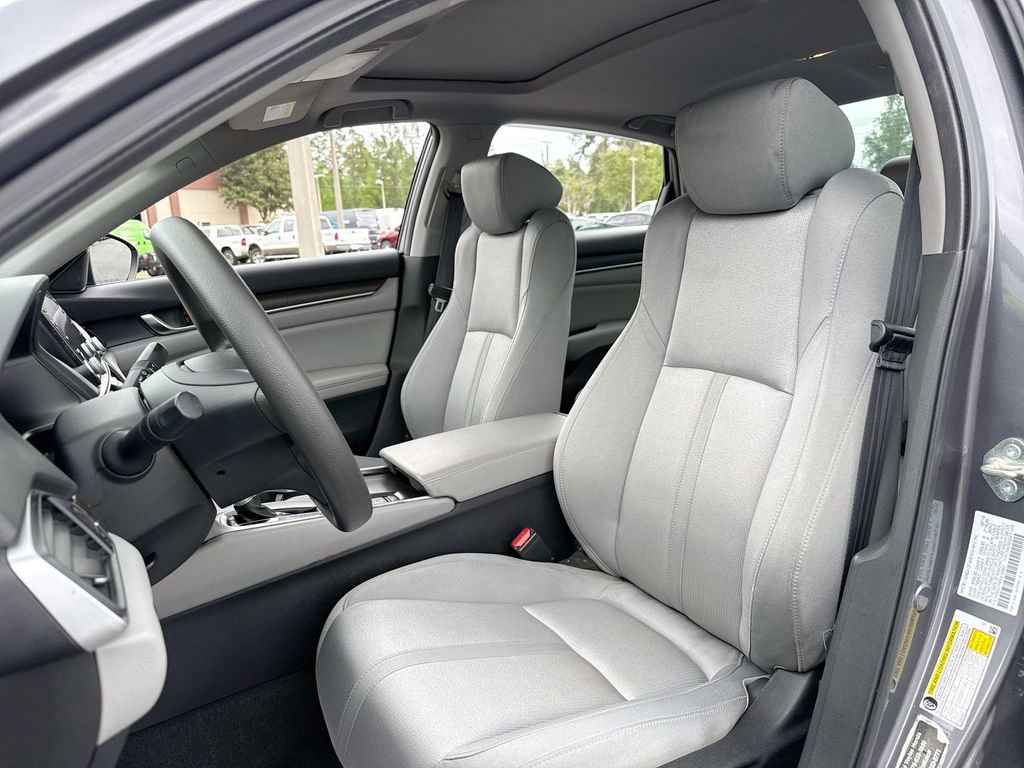 Used 2019 Honda Accord EX image 11