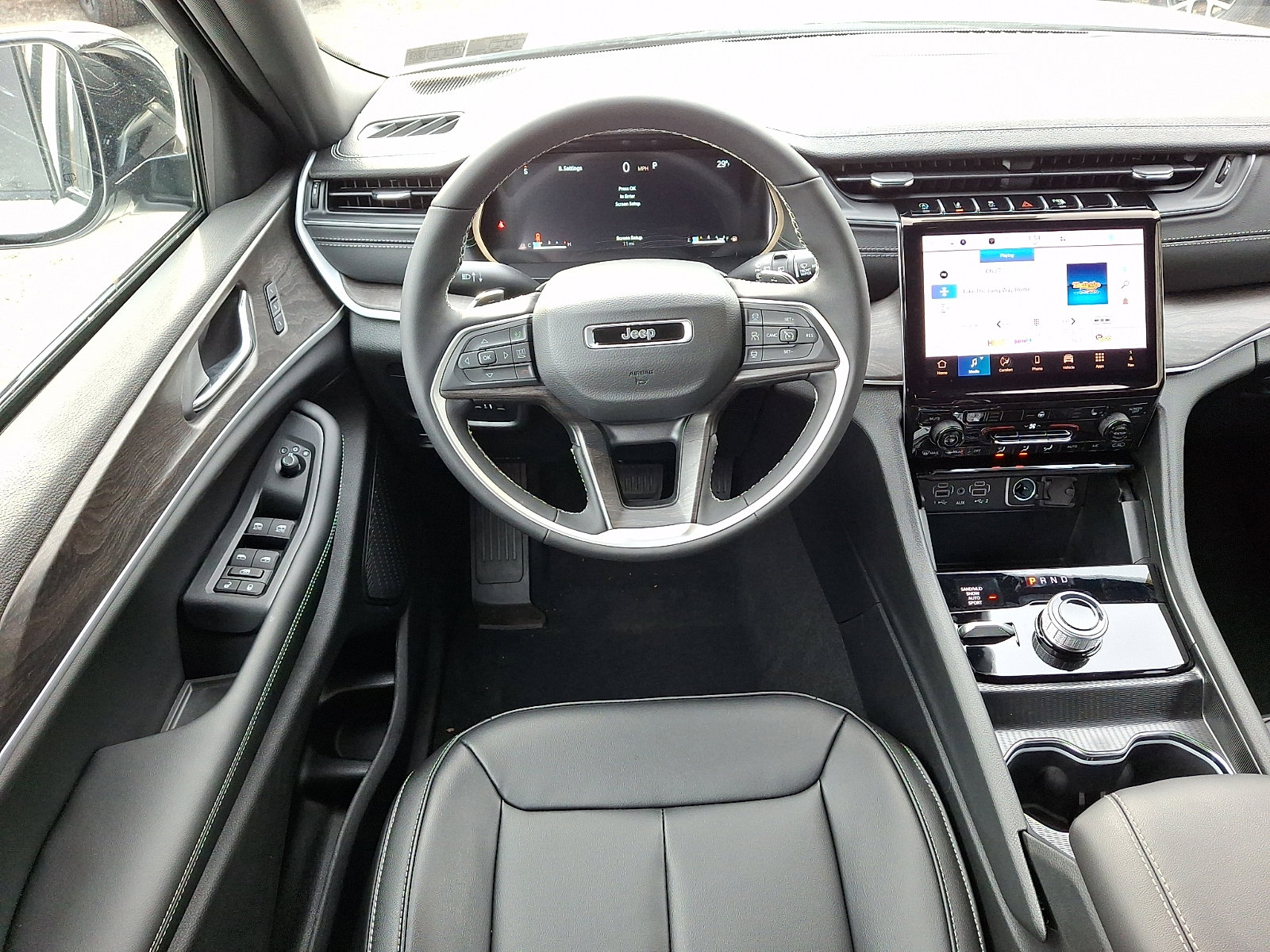 New 2025 Jeep Grand Cherokee L Limited image 7