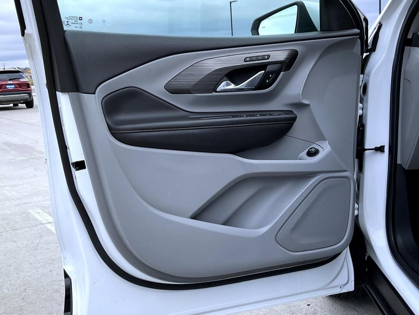 Used 2019 GMC Terrain SLT w/ Preferred Package image 9