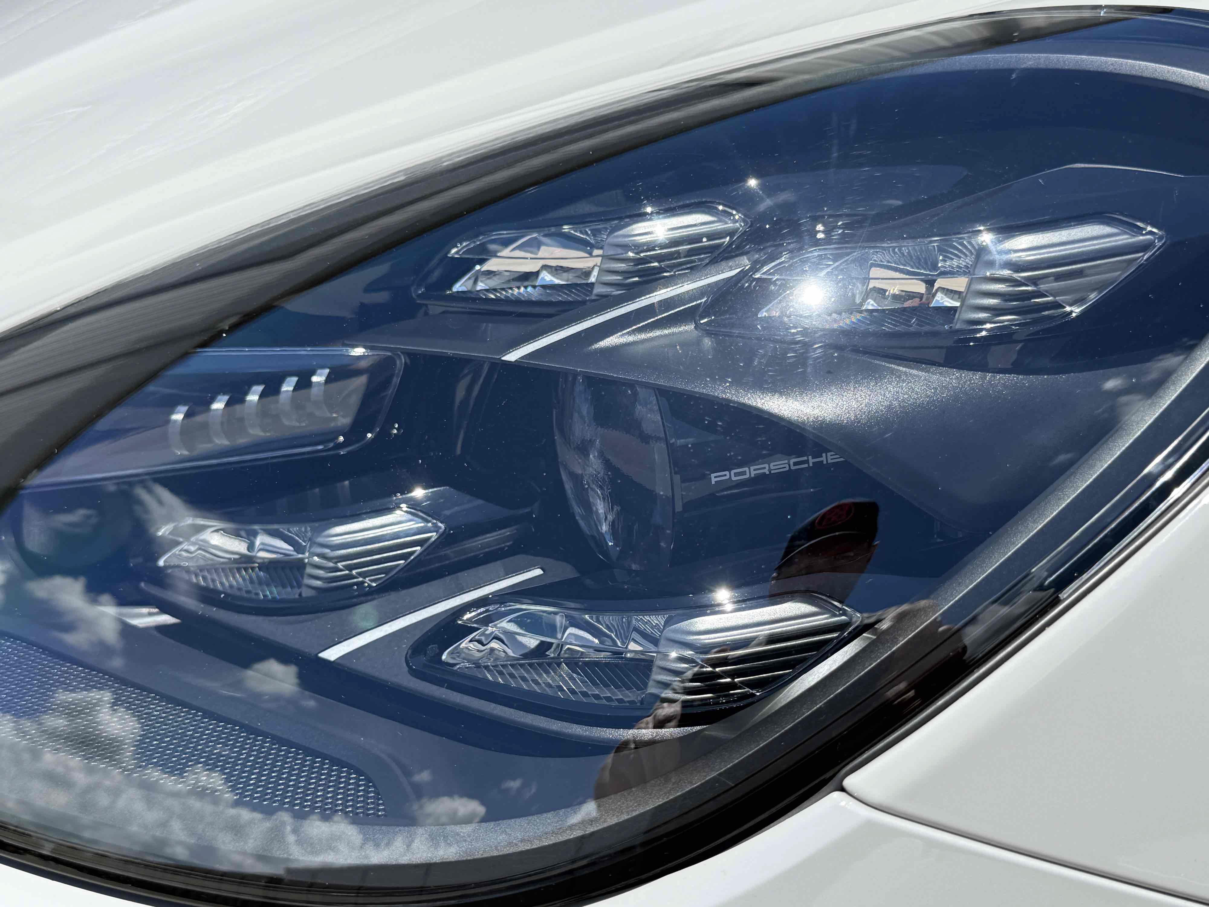 Used 2022 Porsche Cayenne GTS AWD/4WD image 96