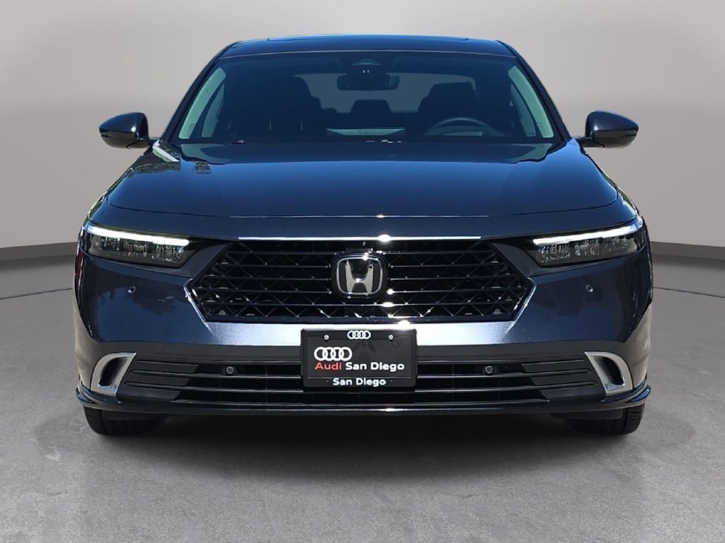Used 2025 Honda Accord Touring image 3