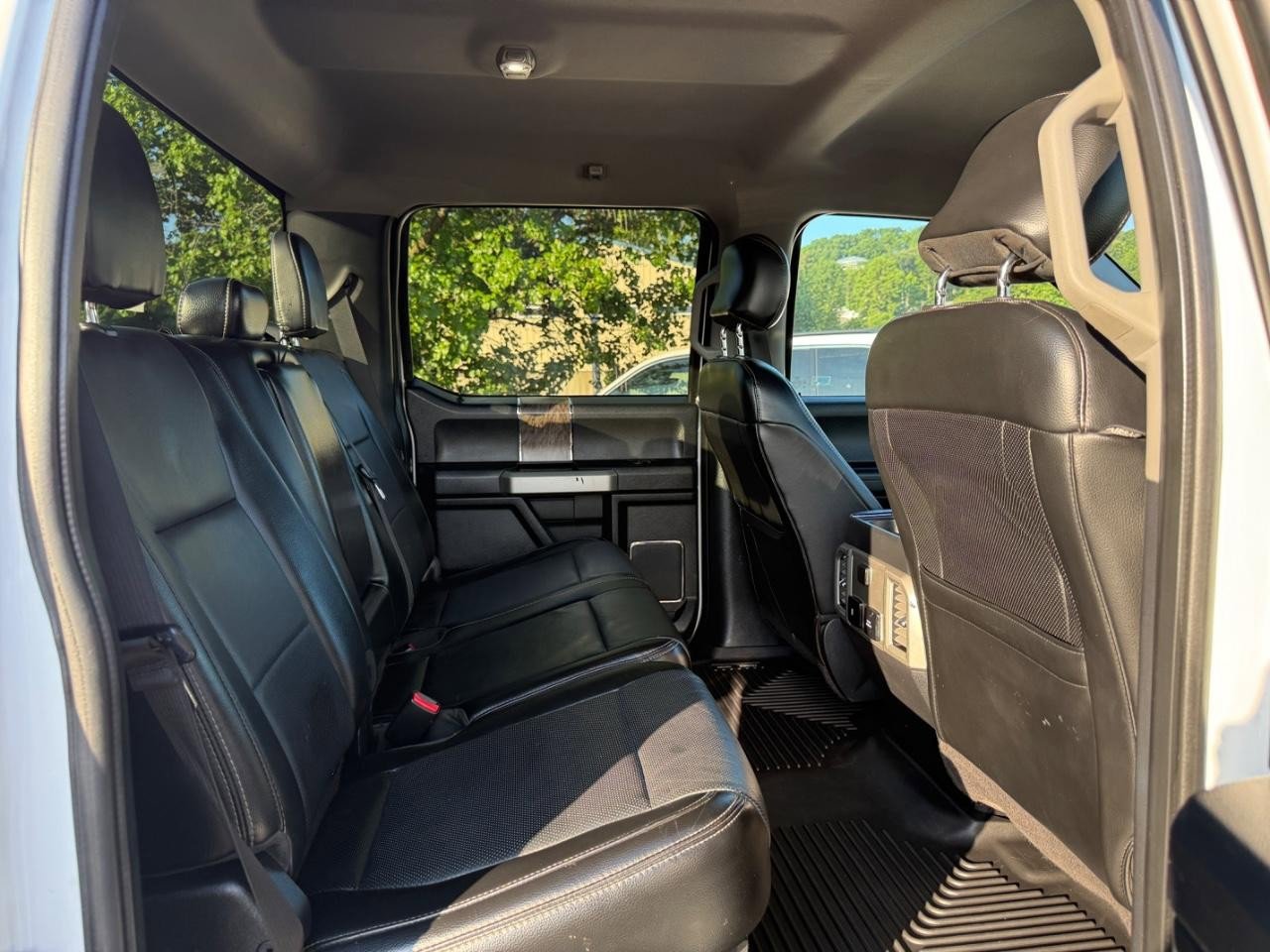 Used 2017 Ford F350 Lariat w/ Lariat Value Package image 11