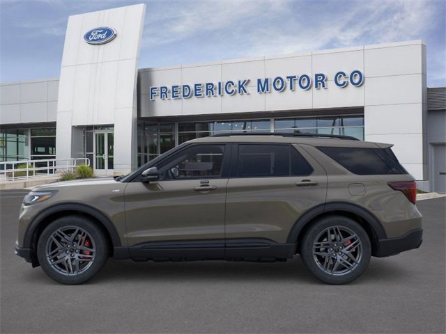 New 2026 Ford Explorer ST-Line w/ ST-Line Street Pack image 3