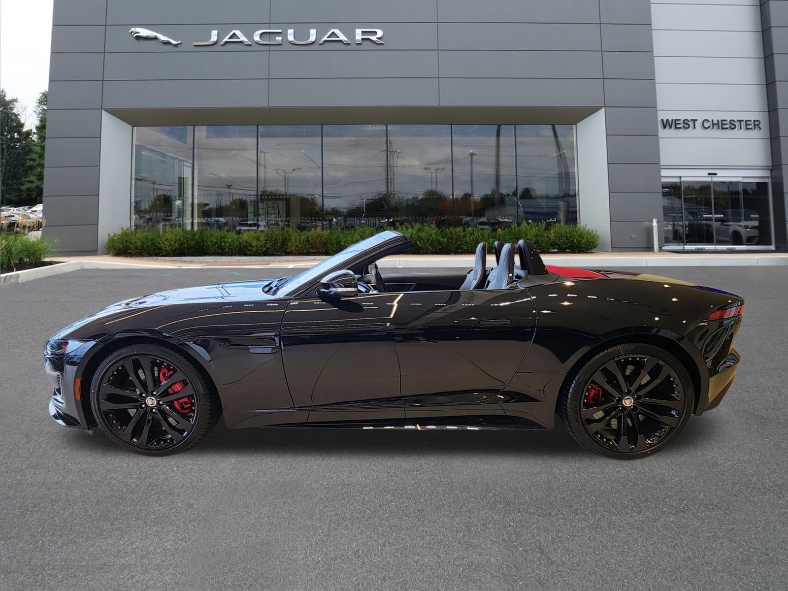 New 2024 Jaguar F-TYPE R-Dynamic image 5