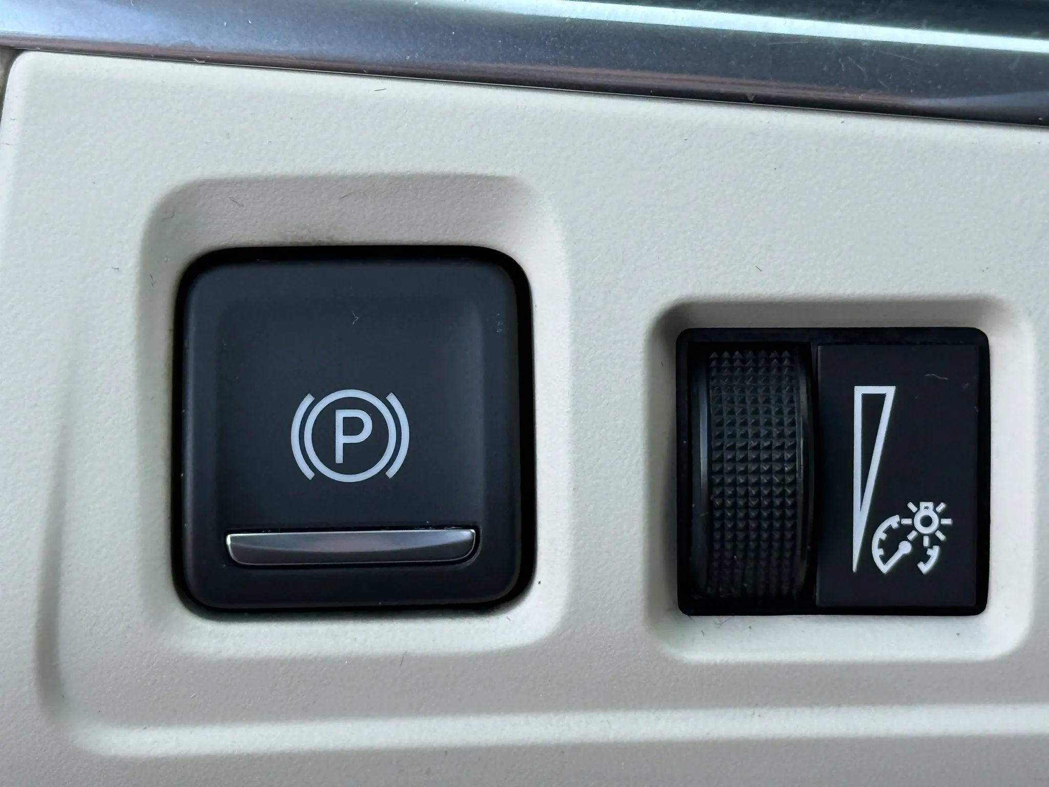 Used 2020 Cadillac XT5 Premium Luxury FWD image 53