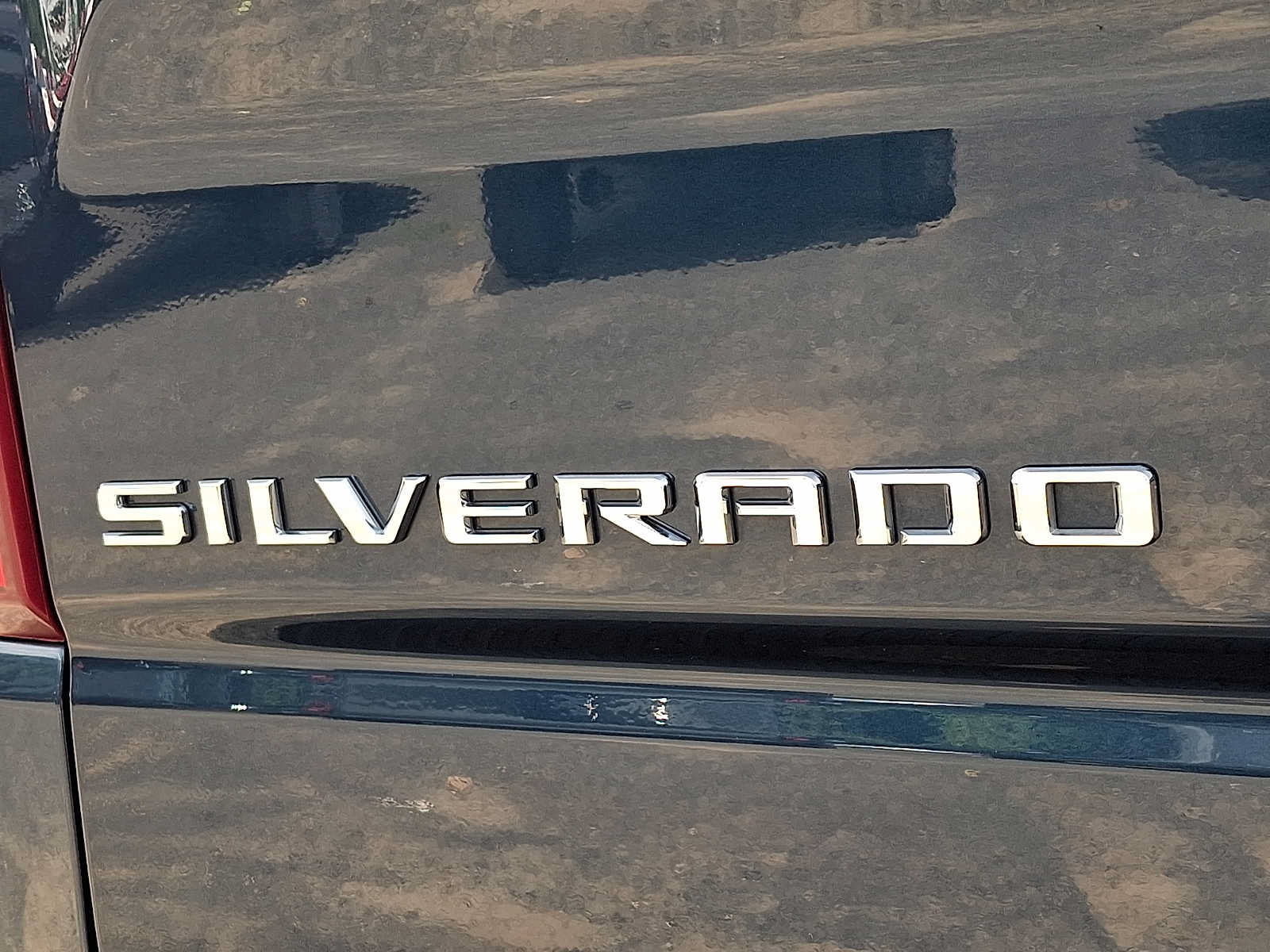 Used 2021 Chevrolet Silverado 1500 RST w/ Z71 Off-Road Package AWD/4WD image 32