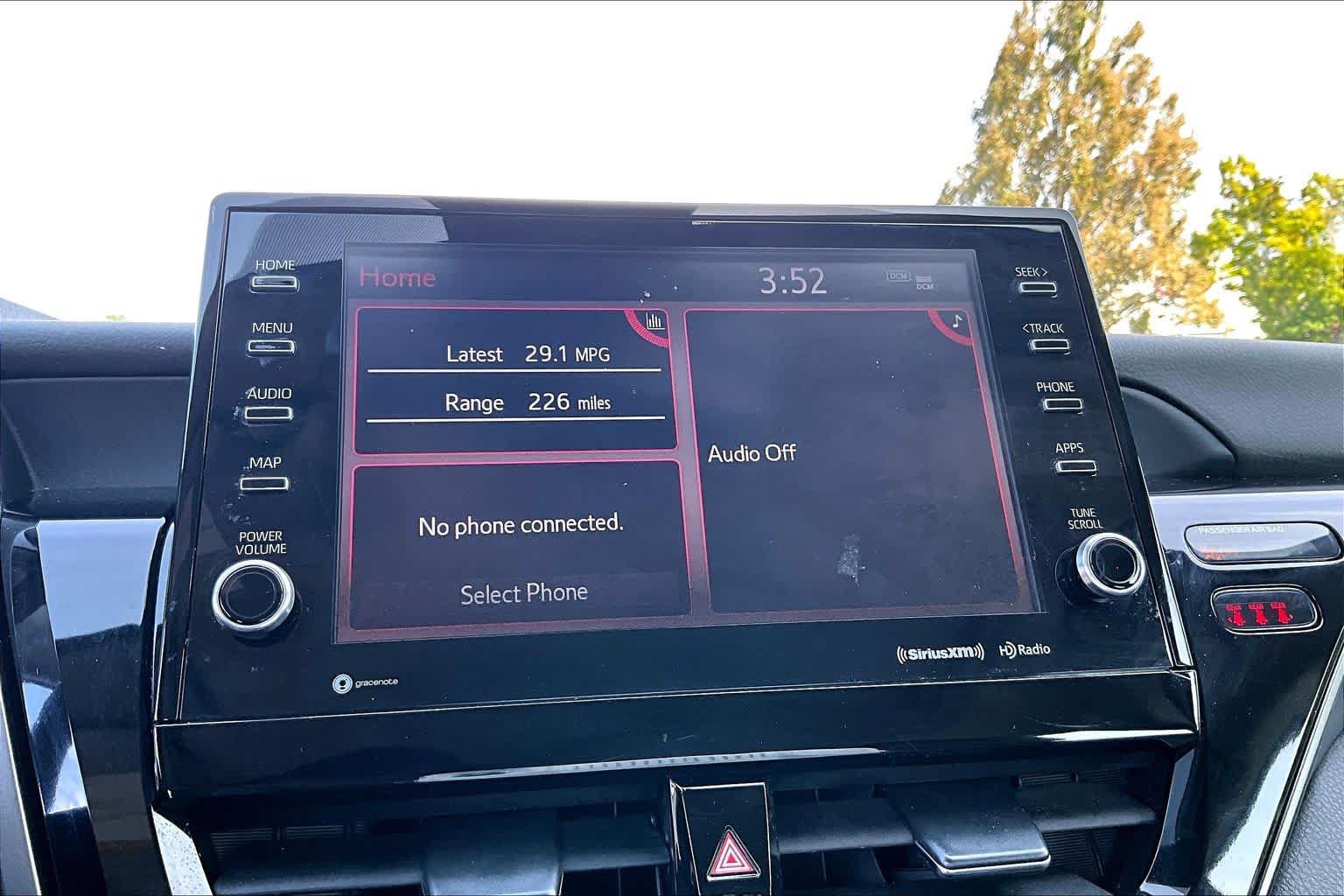 Used 2021 Toyota Camry SE w/ Cold Weather Package FWD image 33