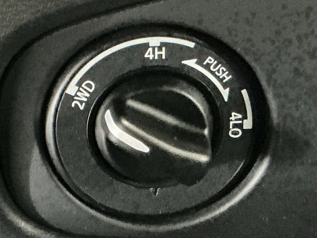 Used 2023 Nissan Frontier PRO-4X w/ Pro Convenience Package image 5