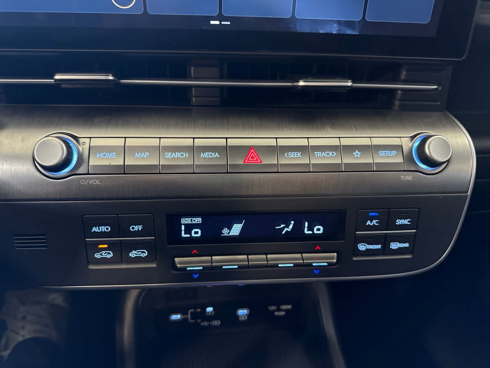 Certified 2024 Hyundai Kona SEL FWD image 27
