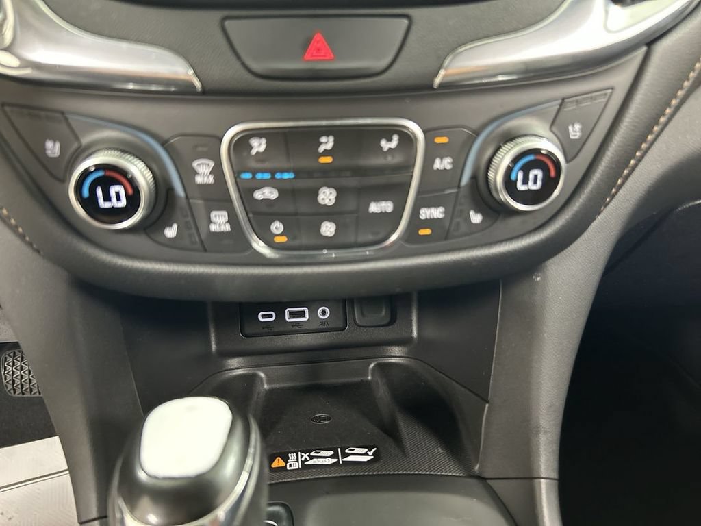 Used 2019 Chevrolet Equinox Premier AWD/4WD image 19