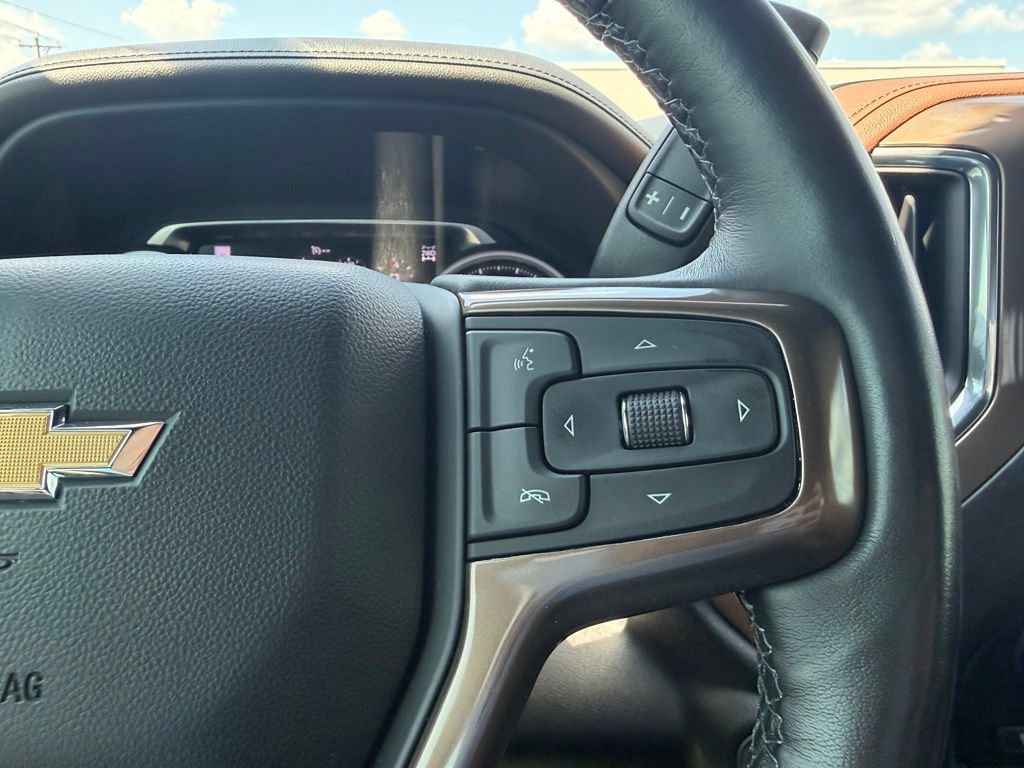 Used 2022 Chevrolet Silverado 3500 High Country AWD/4WD image 34