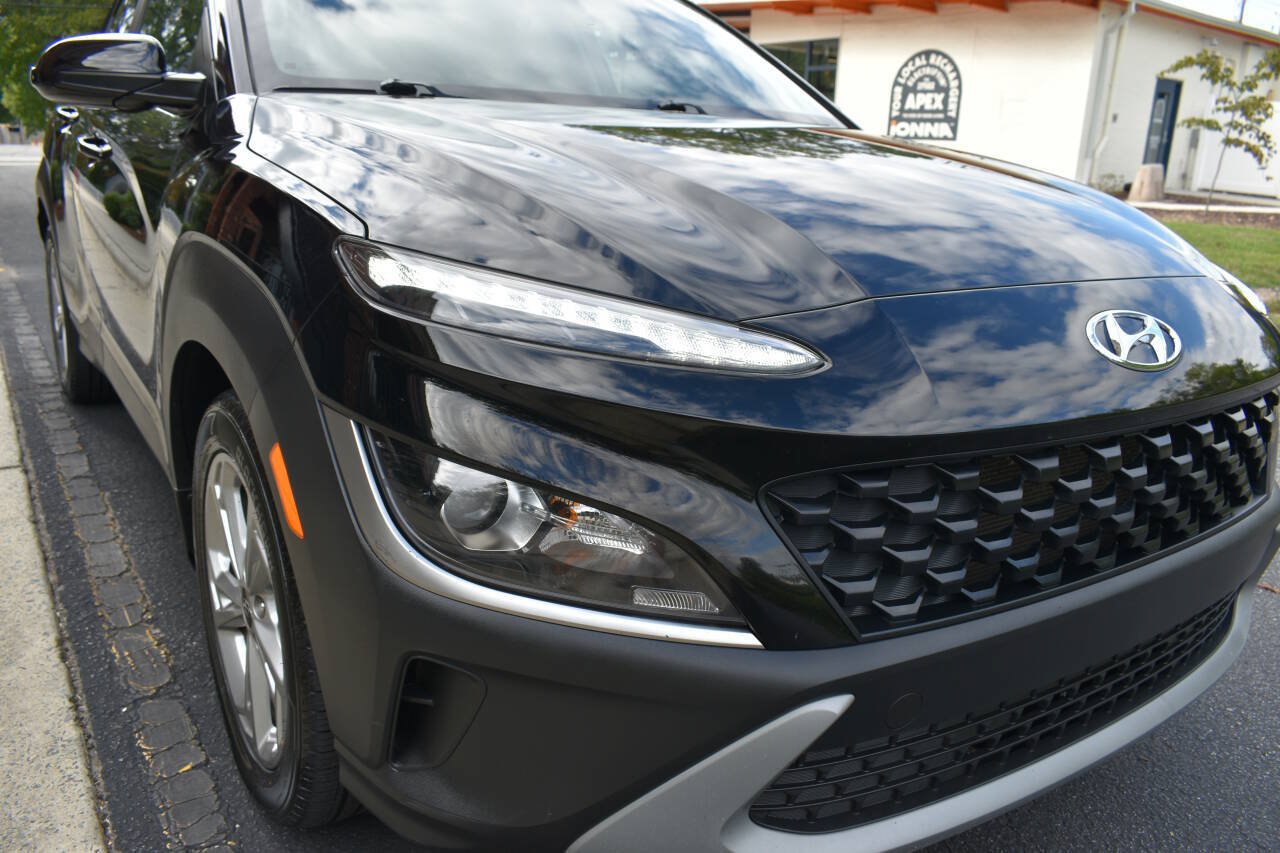 Used 2023 Hyundai Kona SEL FWD image 34