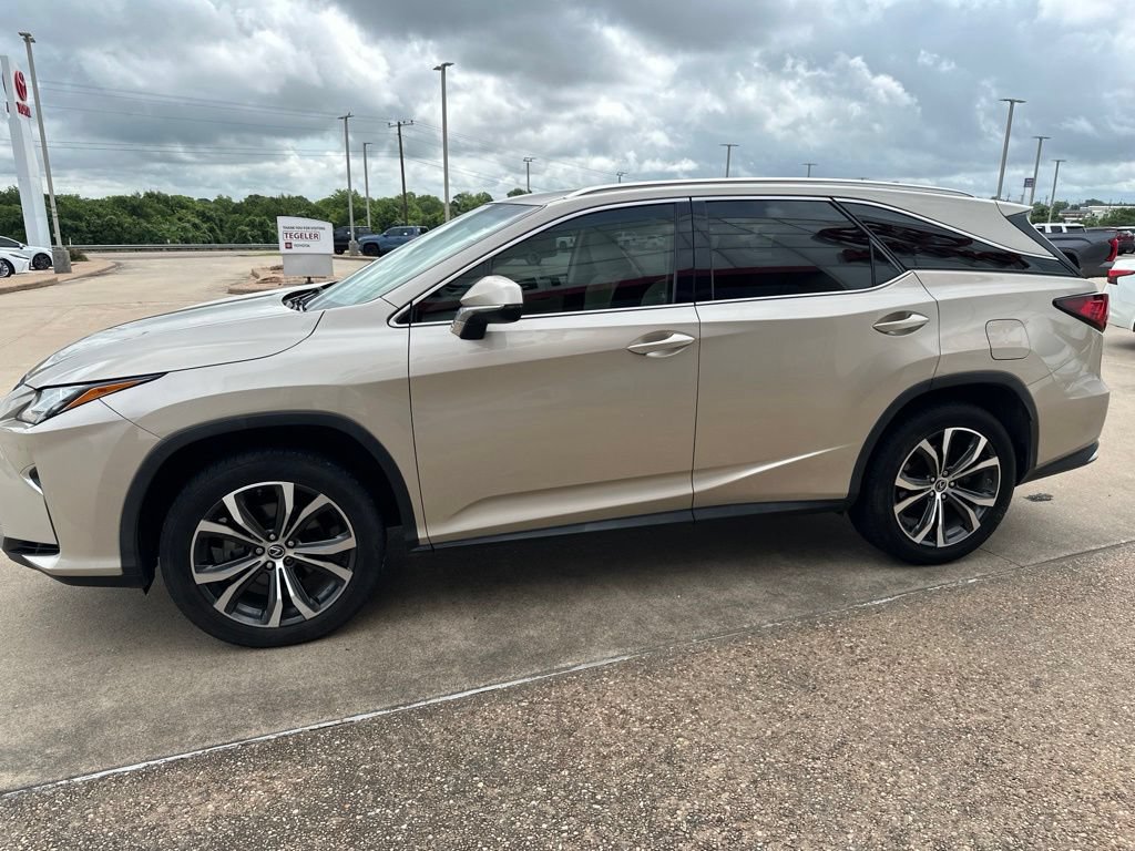 Used 2018 Lexus RX 350L AWD w/ Premium Package image 4