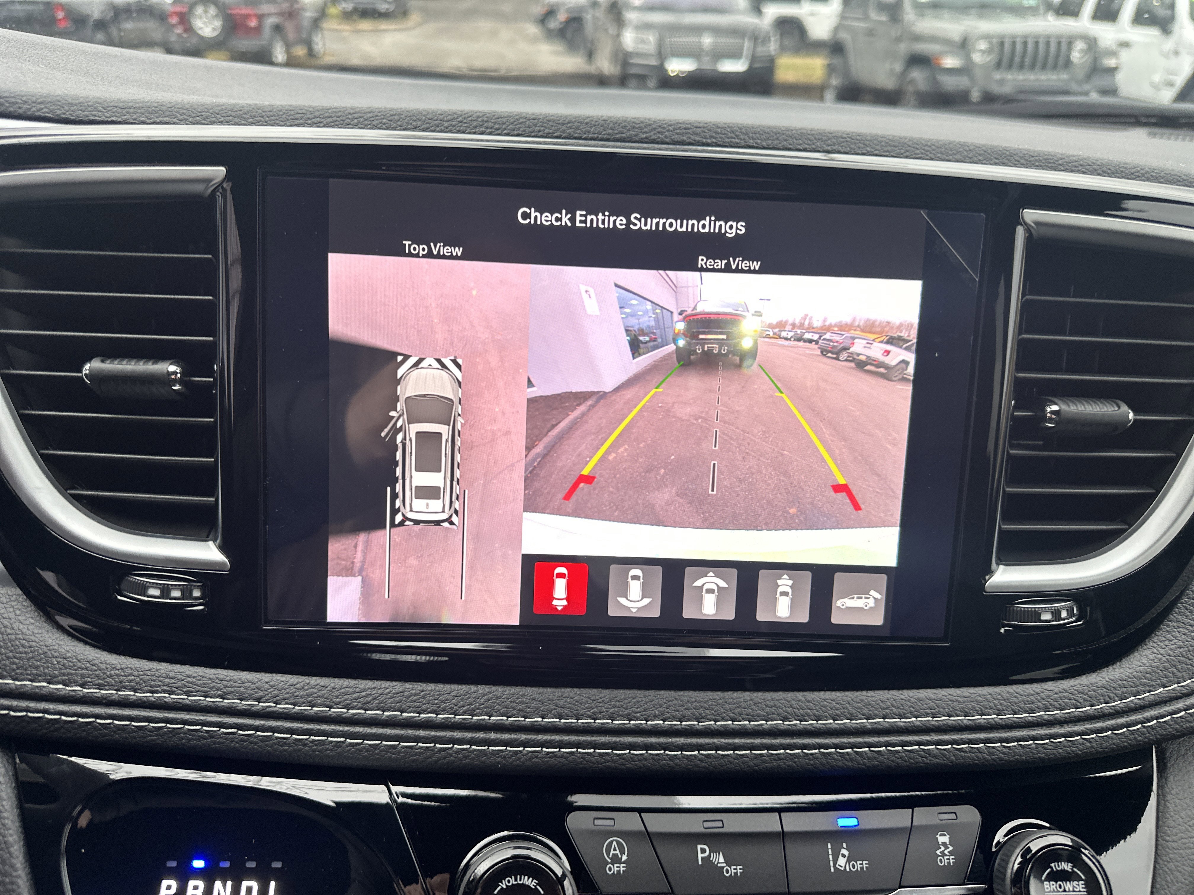 New 2026 Chrysler Pacifica Limited AWD/4WD image 27