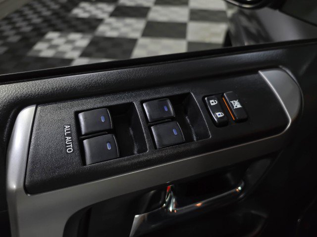 Used 2018 Toyota 4Runner SR5 w/ Wilderness Package image 28