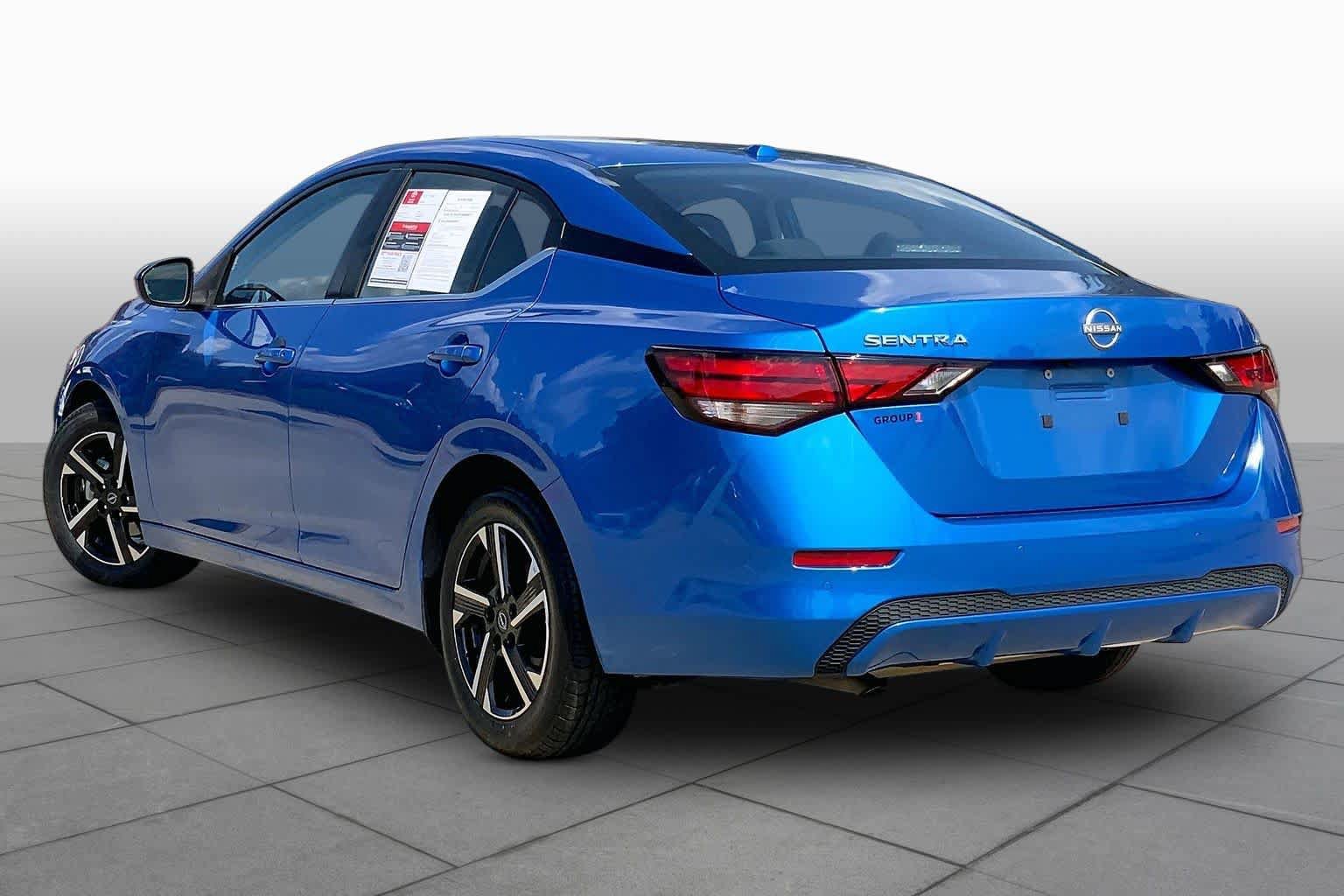 Used 2025 Nissan Sentra SV FWD image 11