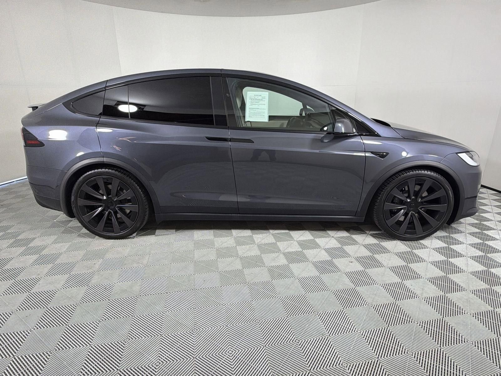 Used 2023 Tesla Model X AWD/4WD image 6