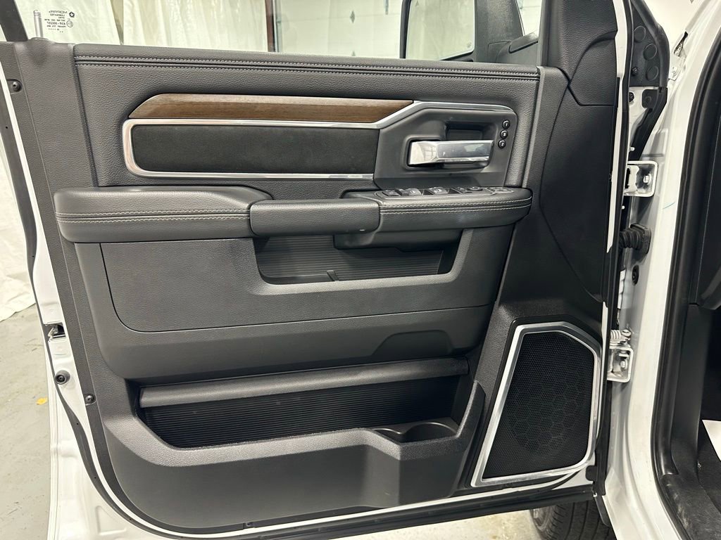 Used 2024 RAM 3500 Laramie image 8