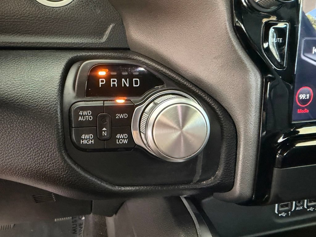 Used 2020 RAM 1500 Laramie w/ Sport Appearance Package AWD/4WD image 9