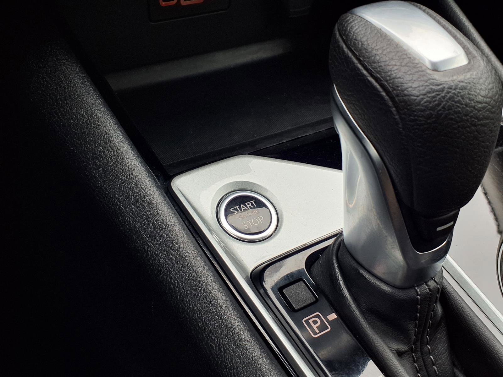 Used 2024 Nissan Altima 2.5 SV image 13