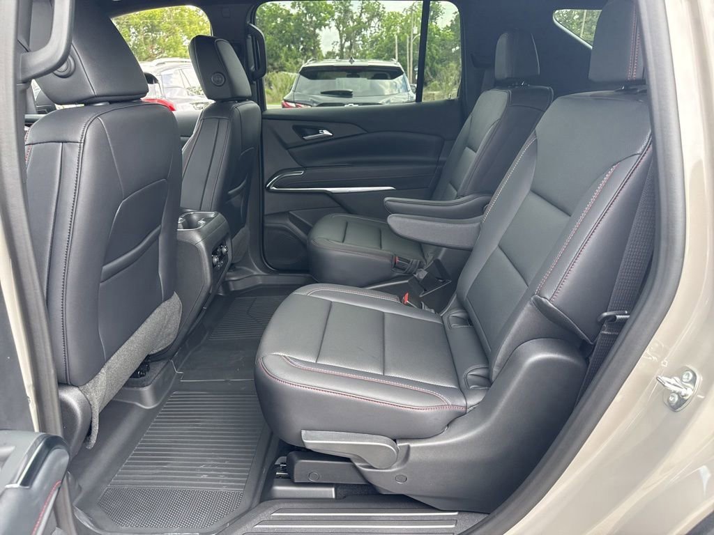 New 2026 Chevrolet Traverse Z71 w/ Driver Confidence Package AWD/4WD image 7