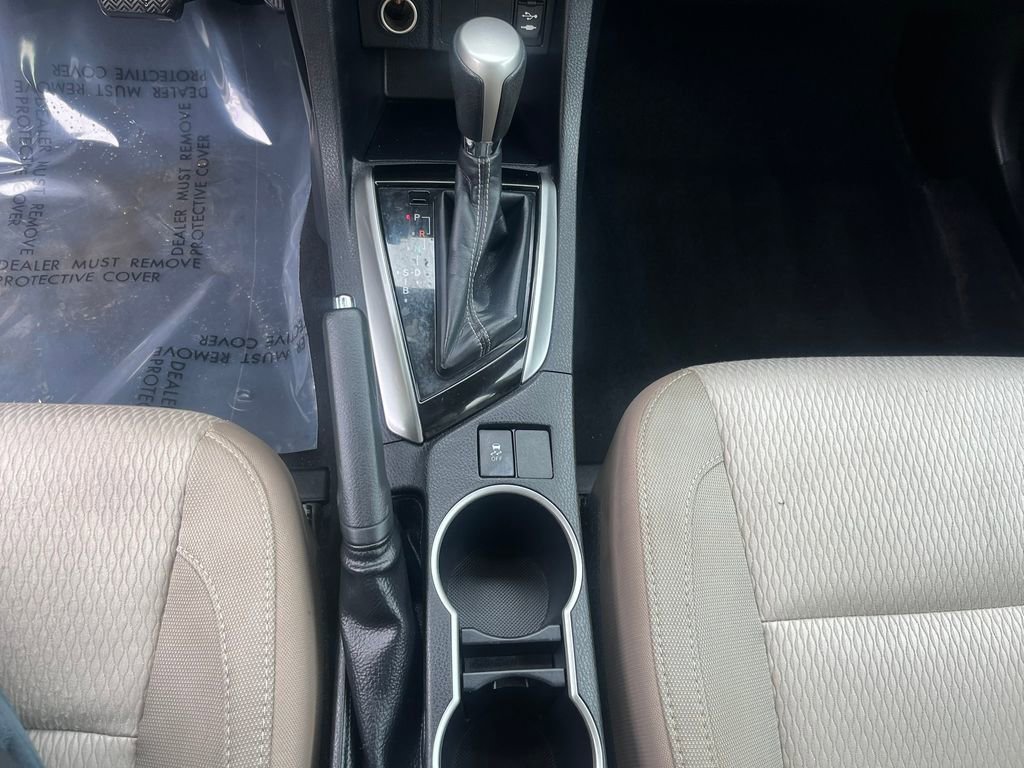 Used 2014 Toyota Corolla LE FWD image 16