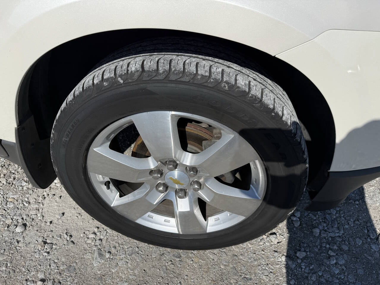 Used 2012 Chevrolet Traverse LTZ AWD/4WD image 12