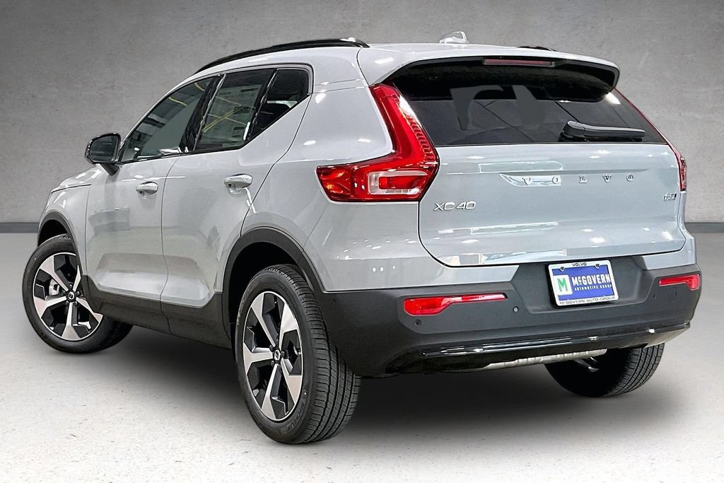 New 2026 Volvo XC40 B5 Plus w/ Protection Package Premier AWD/4WD image 3