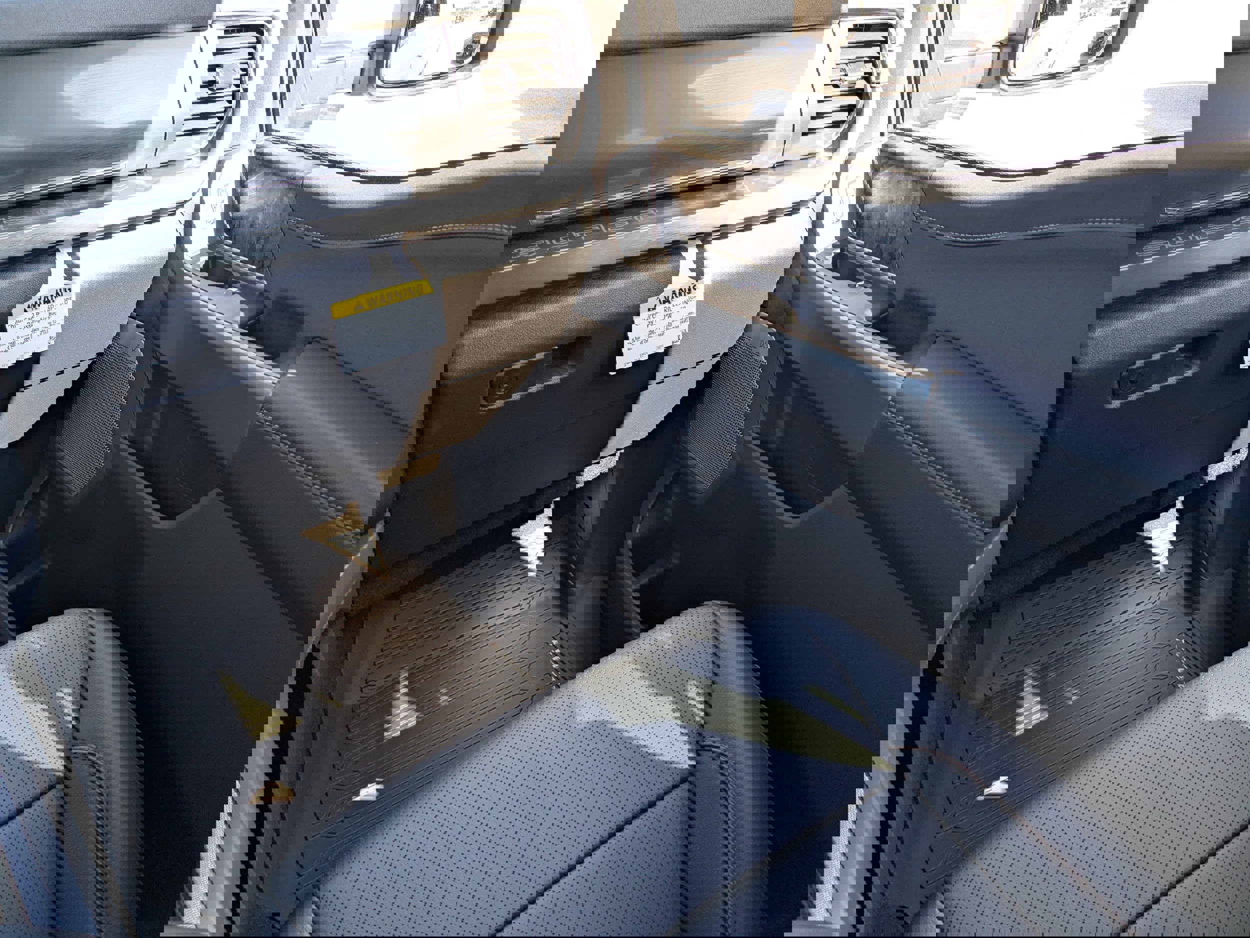 New 2025 Ford F250 Lariat w/ Lariat Ultimate Package image 16