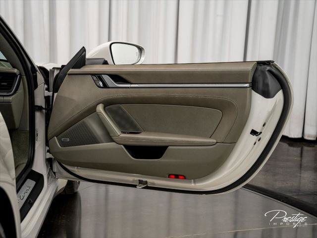 Used 2020 Porsche 911 Carrera S RWD image 17