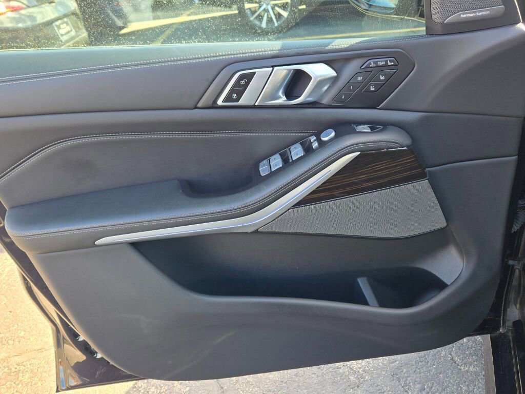 Used 2024 BMW X7 M60i w/ Executive Package image 48