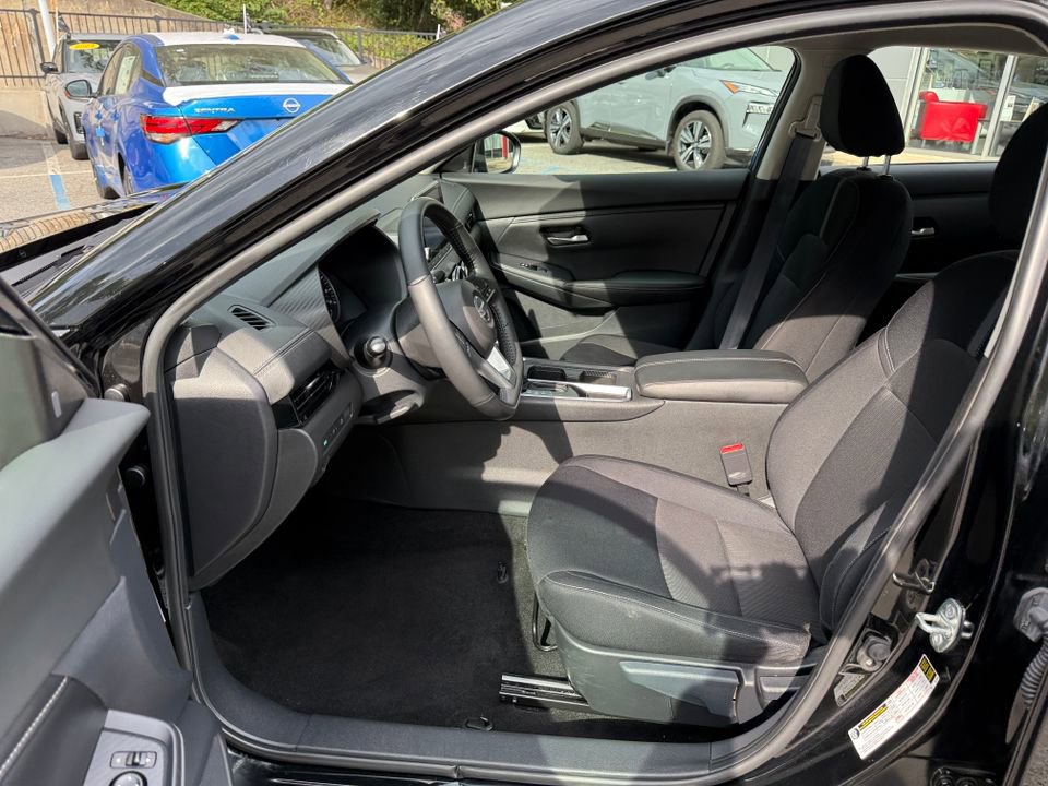 Used 2022 Nissan Sentra SV w/ All-Weather Package image 17