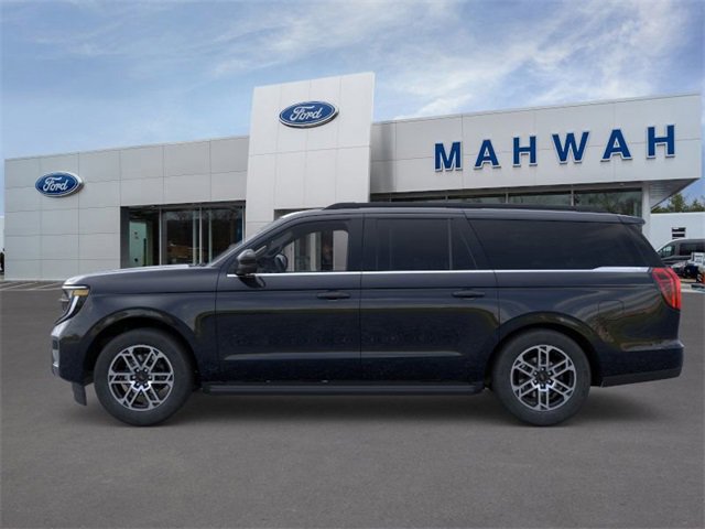 New 2025 Ford Expedition Max Active image 3