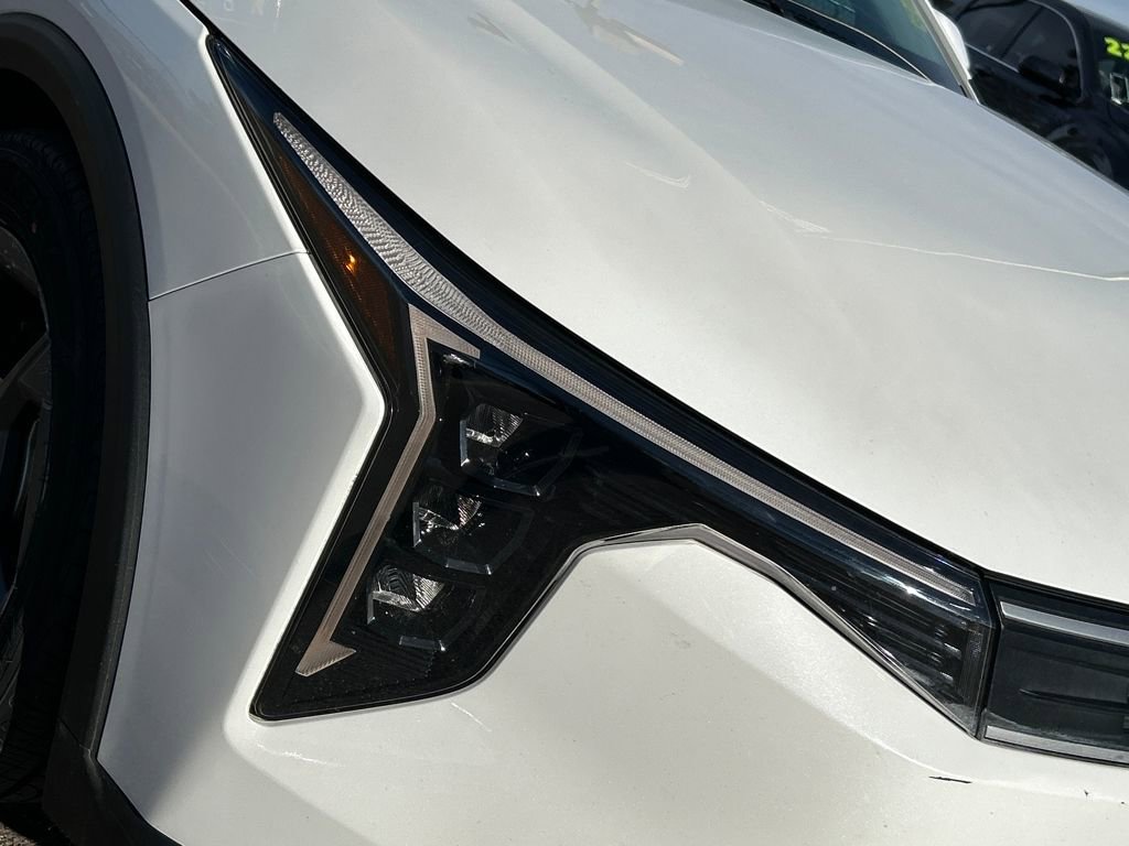 Used 2025 Kia K4 LXS image 24