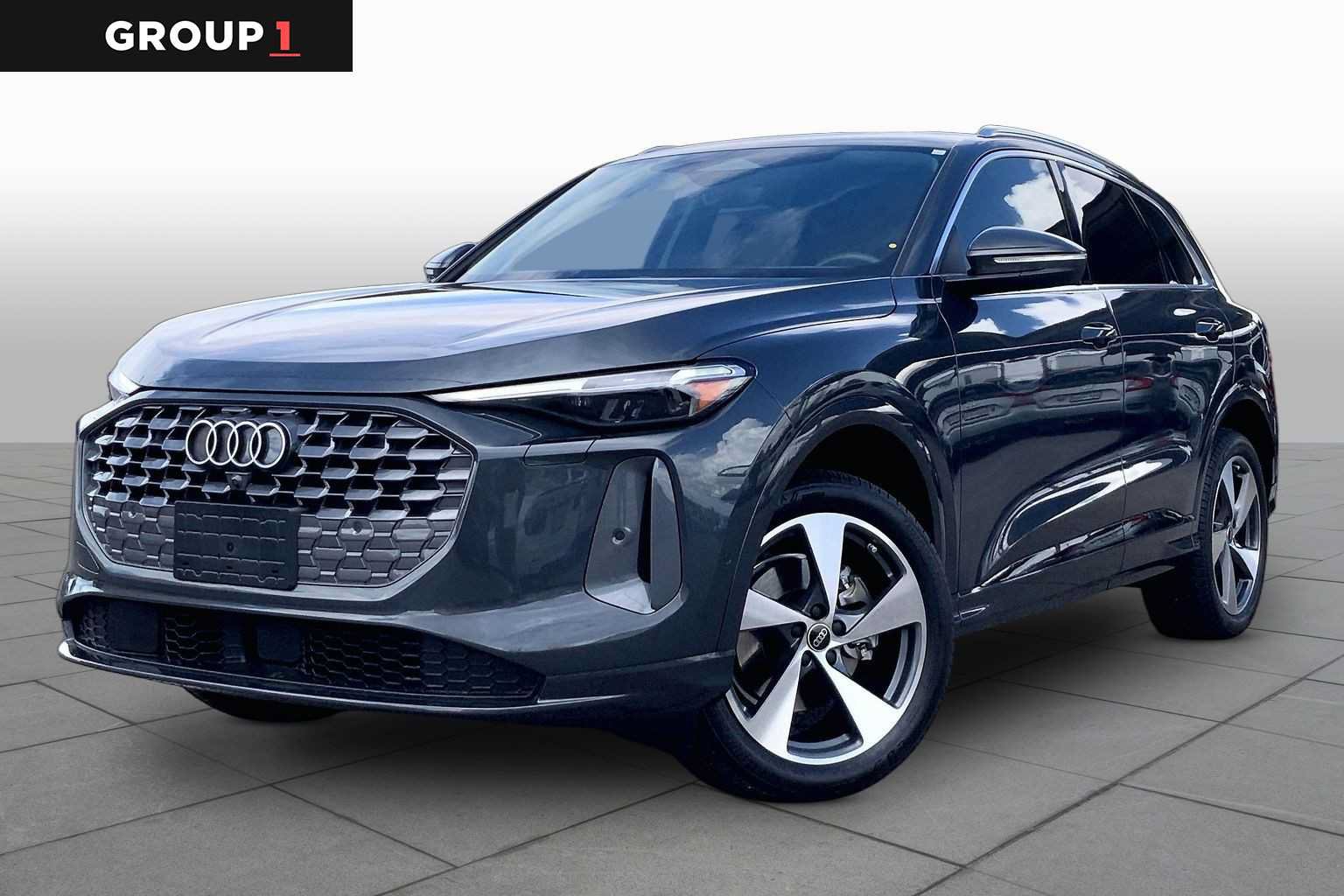 Certified 2025 Audi Q5 Premium Plus w/ Premium Plus AWD/4WD image 1