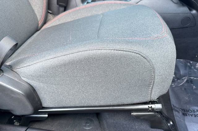 Used 2025 Jeep Gladiator Rubicon w/ Convenience Group image 23