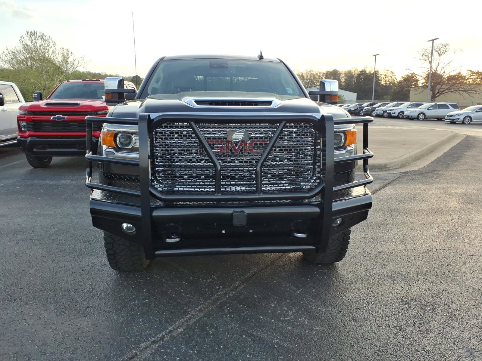 Used 2018 GMC Sierra 2500 Denali w/ Duramax Plus Package image 2