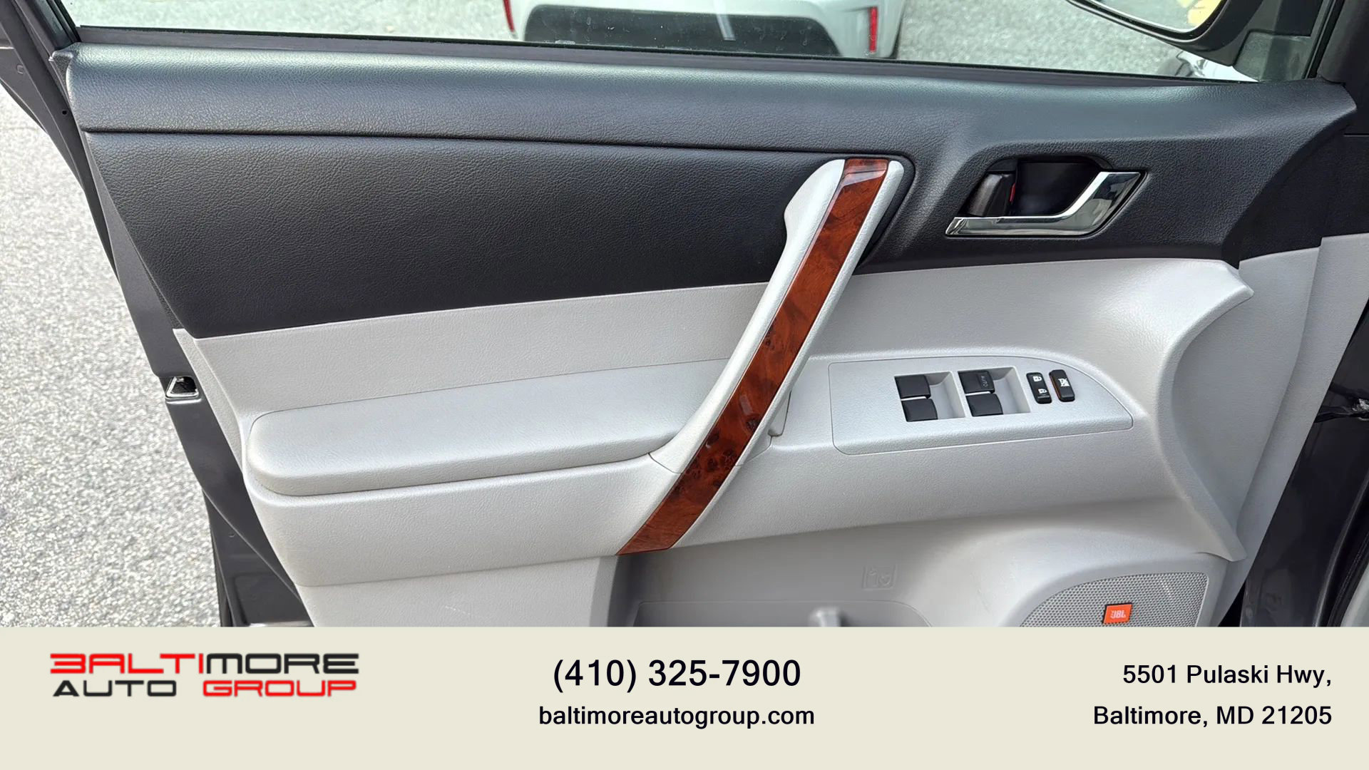 Used 2013 Toyota Highlander Limited image 12