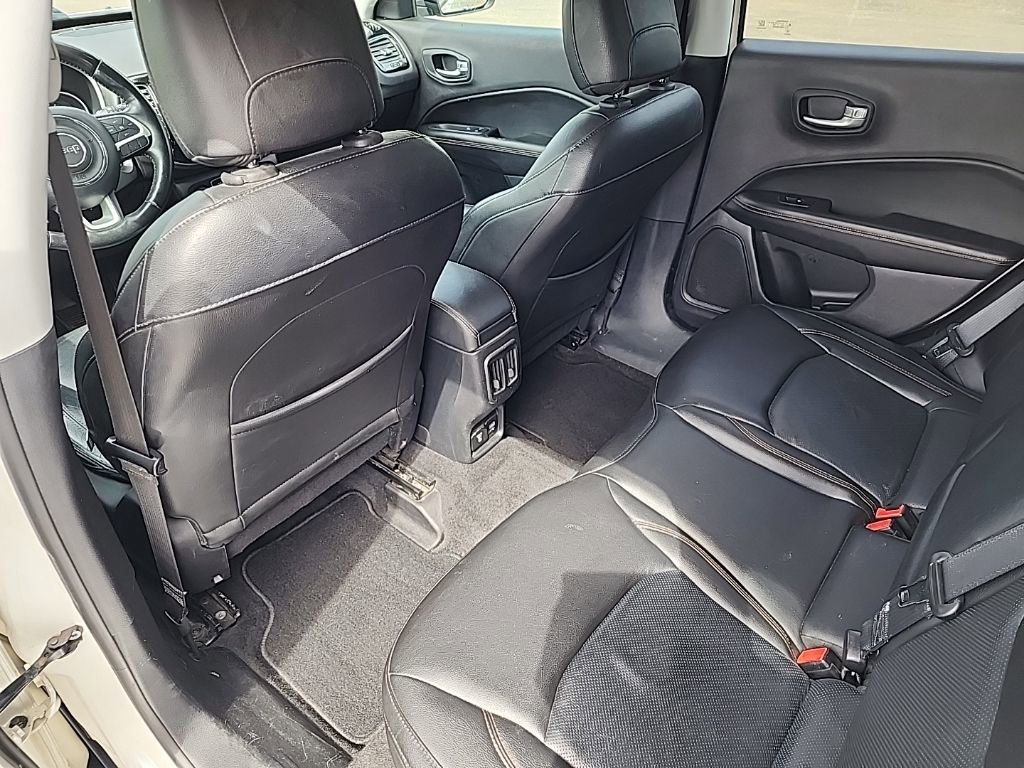 Used 2018 Jeep Compass Limited AWD/4WD image 19