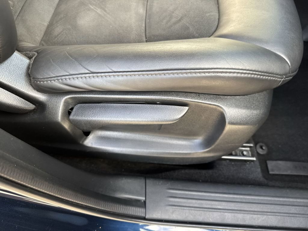 Used 2021 MAZDA CX-5 Touring image 46